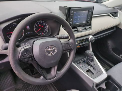 Used 2019 Toyota RAV4 XLE w/ All Weather Liner Package AWD/4WD image 16