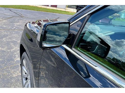 Used 2017 Chevrolet Tahoe Premier AWD/4WD image 30
