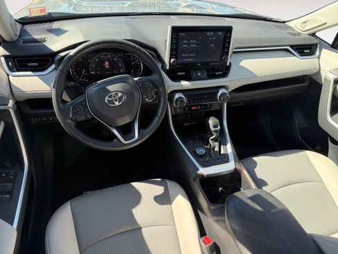 Used 2022 Toyota RAV4 Limited image 15