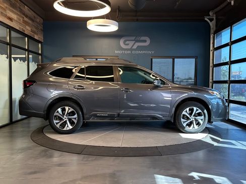 Used 2020 Subaru Outback Limited w/ Popular Package #2 AWD/4WD image 2