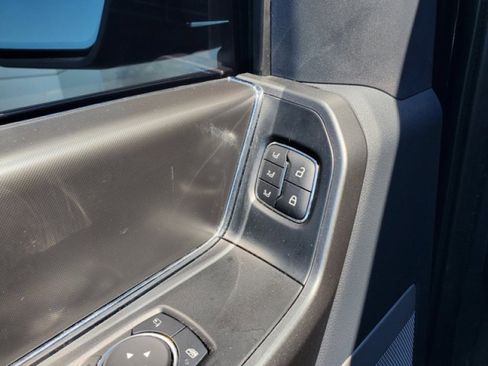 Certified 2022 Ford F150 Lariat w/ Equipment Group 502A High image 14