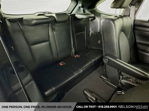 Used 2021 Toyota Highlander XSE image 27