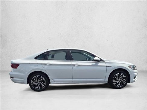 Used 2021 Volkswagen Jetta SEL FWD image 4