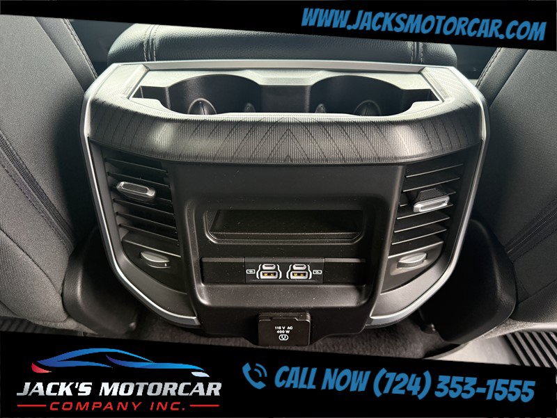Used 2025 RAM 1500 Big Horn AWD/4WD image 32