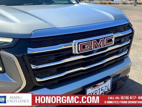 Used 2025 GMC Terrain Elevation AWD/4WD image 37