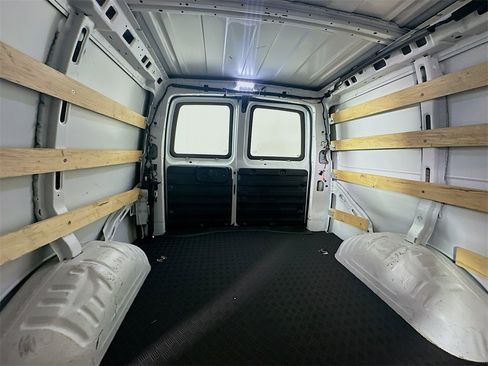 Used 2024 Chevrolet Express 2500 w/ Driver Convenience Package image 13