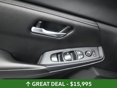 Used 2024 Nissan Sentra SV image 20