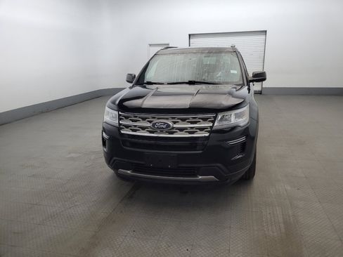 Used 2018 Ford Explorer XLT AWD/4WD image 15
