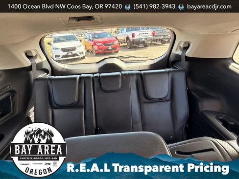 Used 2022 Subaru Ascent Limited w/ Technology Package AWD/4WD image 18