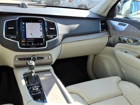 Used 2022 Volvo XC90 T6 Inscription w/ Advanced Package image 14