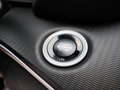 New 2025 Jeep Grand Cherokee Altitude image 16