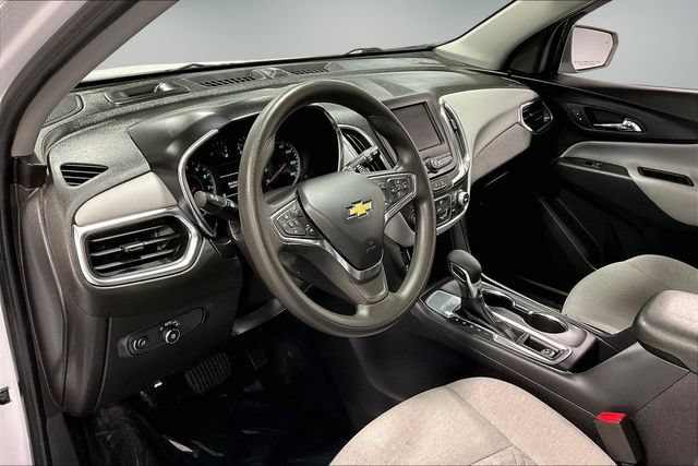 Used 2024 Chevrolet Equinox LS w/ Driver Confidence II Package FWD image 17