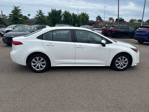 Used 2024 Toyota Corolla LE FWD image 8