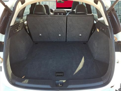 Used 2019 INFINITI QX50 Essential w/ Premium Heat Package image 11