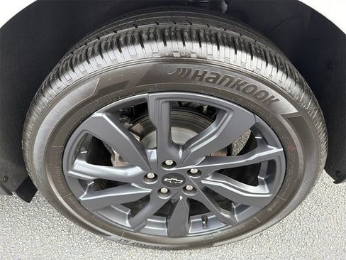 Used 2024 Chevrolet Equinox RS image 20