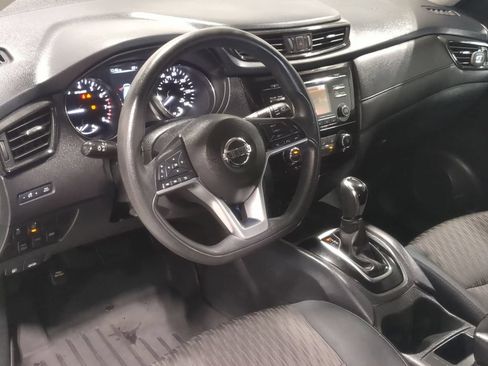 Used 2017 Nissan Rogue S AWD/4WD image 12