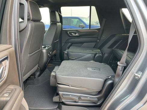 Used 2022 Chevrolet Tahoe Premier AWD/4WD image 43
