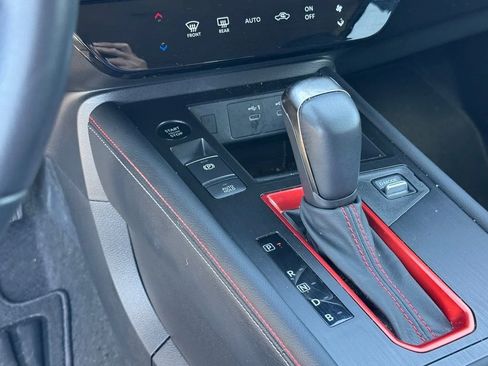 Used 2025 Nissan Kicks SR AWD/4WD image 27