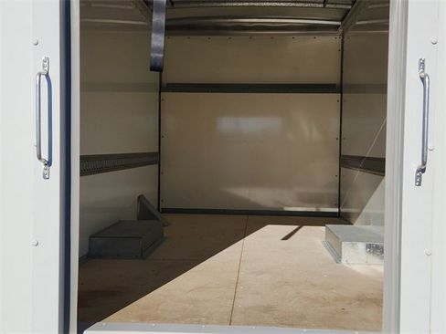 New 2023 Chevrolet Express 3500 w/ Power Convenience Package image 6