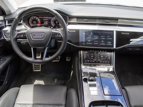 Used 2023 Audi S8 w/ S8 Comfort Plus Package AWD/4WD image 13