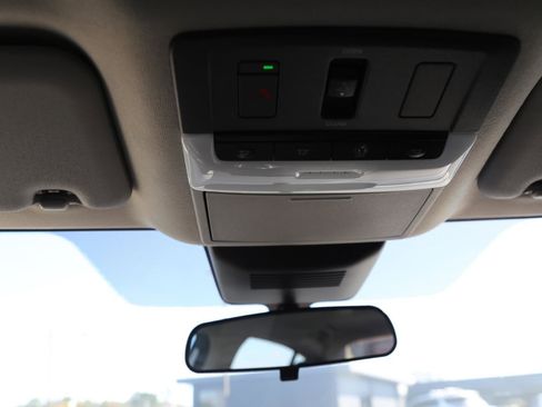 Used 2024 Nissan Sentra SR w/ SR Premium Package image 17