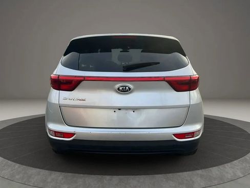 Used 2018 Kia Sportage LX image 6