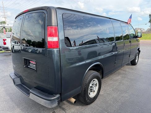 Used 2017 Chevrolet Express 3500 LT w/ LT Preferred Equipment Group RWD image 6