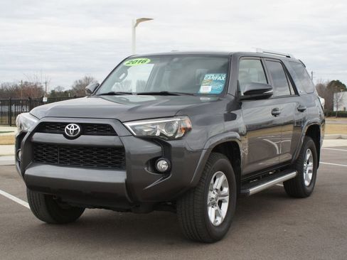 Used 2016 Toyota 4Runner SR5 Premium image 24