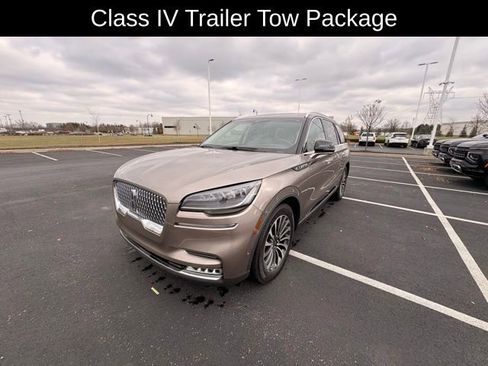 Used 2021 Lincoln Aviator Reserve w/ Equipment Group 201A image 9