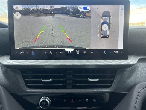 New 2026 Ford Explorer Platinum image 4