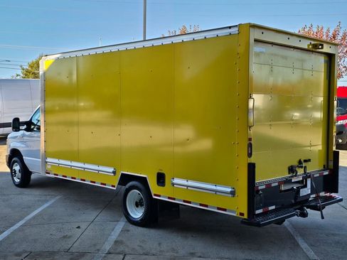 Used 2024 Ford E-350 and Econoline 350 Super Duty w/ Driver's Safety Package image 6