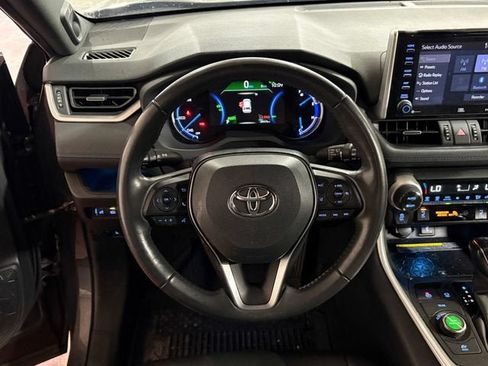 Used 2020 Toyota RAV4 XSE AWD/4WD image 18
