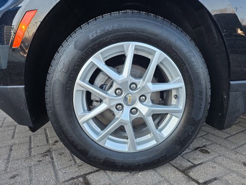 Used 2022 Chevrolet Equinox LT image 11