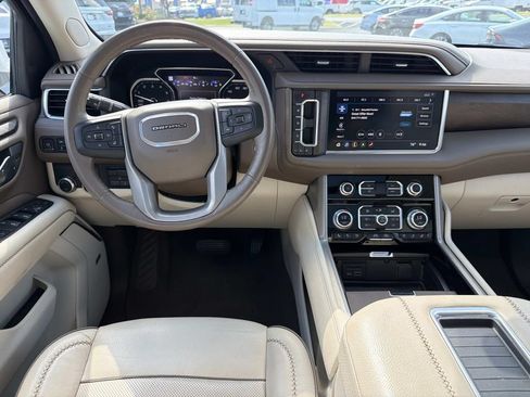Used 2021 GMC Yukon XL Denali w/ Denali Ultimate Package RWD image 18