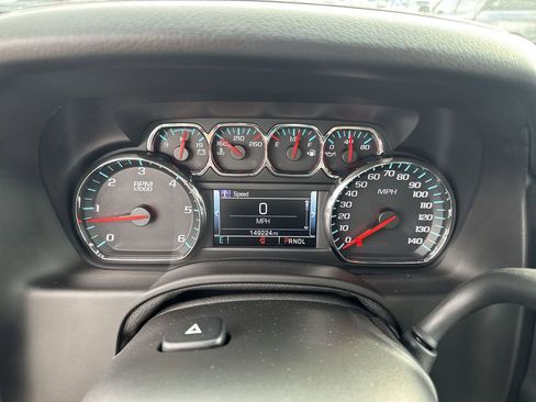 Certified 2017 GMC Yukon XL SLT w/ Open Road Package image 11