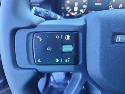 New 2026 Land Rover Defender 110 S image 17