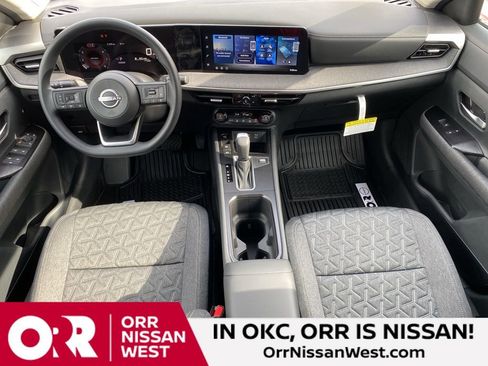 New 2026 Nissan Kicks SV w/ Illumination Package FWD image 17