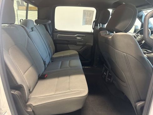 Used 2021 RAM 1500 Big Horn AWD/4WD image 36