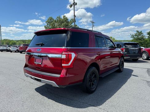 Used 2018 Ford Expedition XLT AWD/4WD image 6