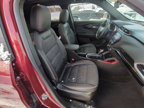 Certified 2022 Chevrolet TrailBlazer RS w/ Sun and Liftgate Package image 28