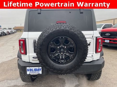 Used 2024 Ford Bronco Wildtrak image 9