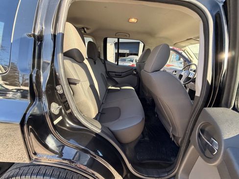 Used 2012 Nissan Xterra S image 40