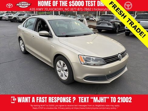 Used 2013 Volkswagen Jetta SE image 1