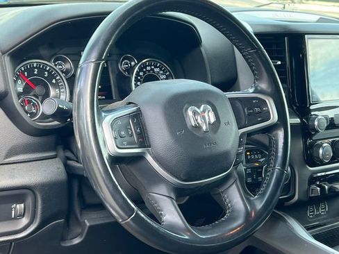 Used 2020 RAM 1500 Big Horn AWD/4WD image 3