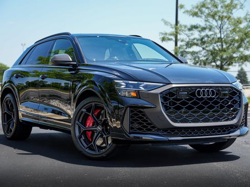 Used 2025 Audi RS Q8 performance AWD/4WD image 2