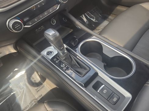 Used 2022 Nissan Altima 2.5 Platinum AWD/4WD image 22