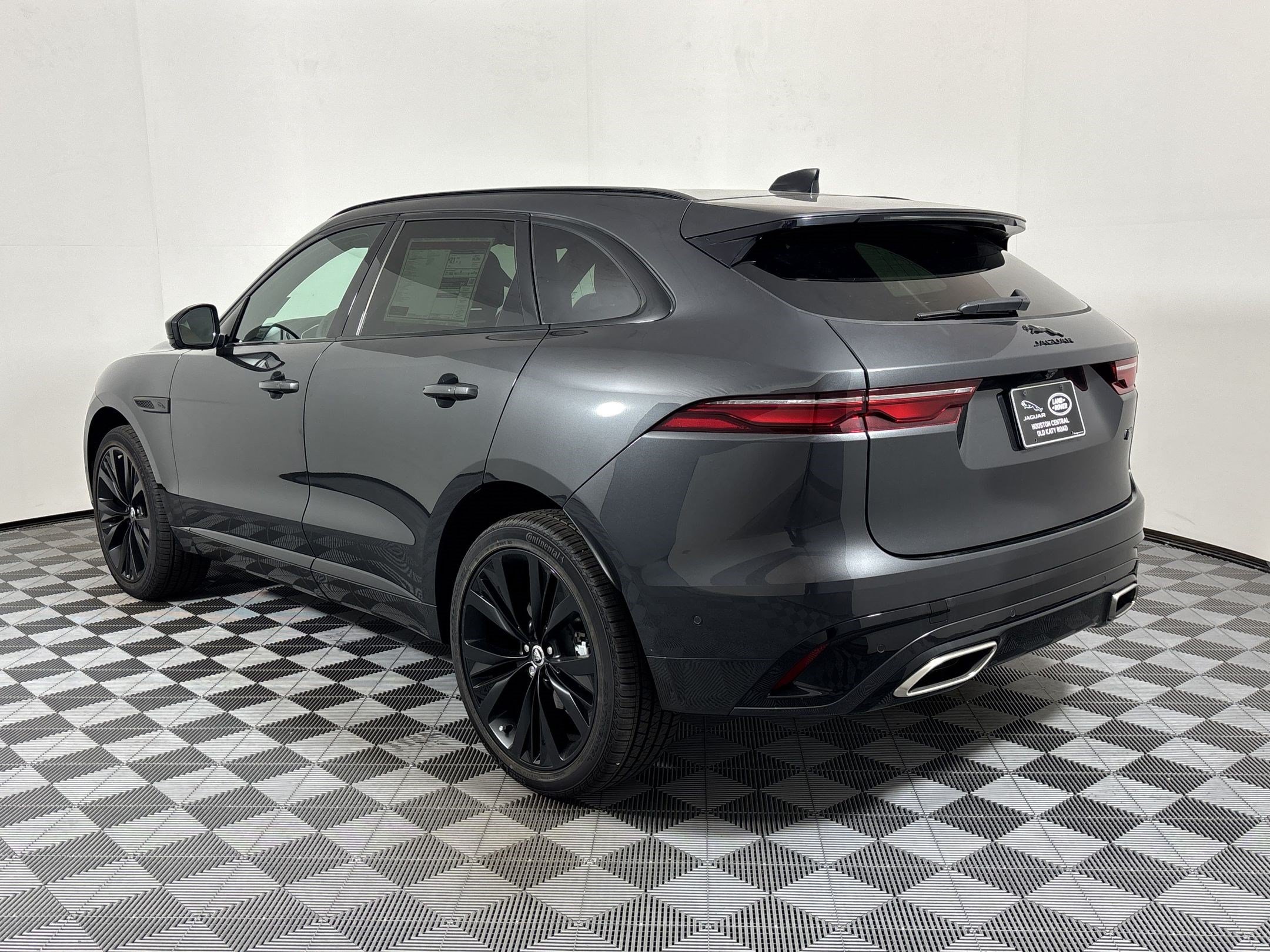 New 2026 Jaguar F-PACE R-Dynamic S AWD/4WD image 3