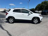 Used 2020 Chevrolet Trax LT image 2