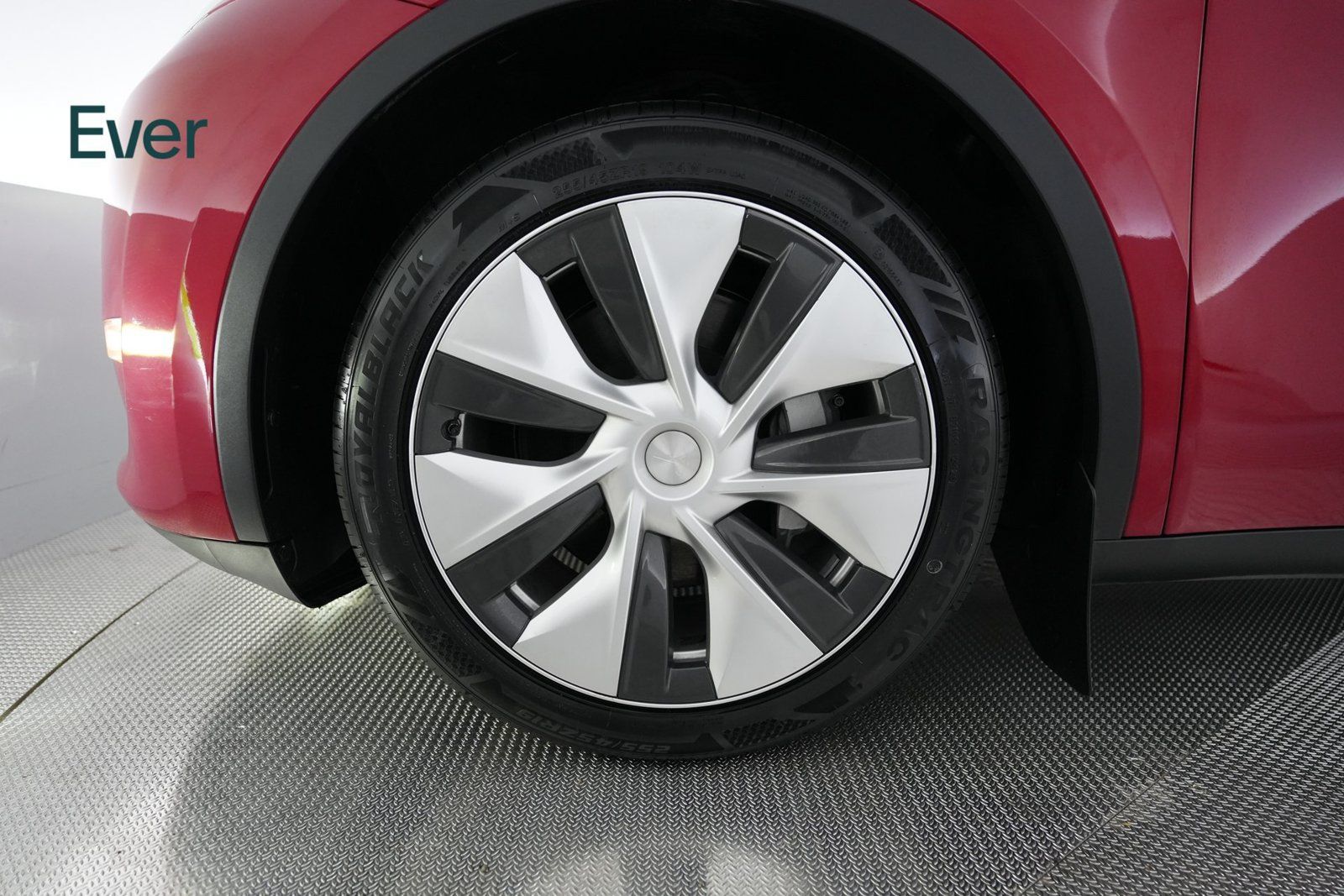 Used 2023 Tesla Model Y Long Range AWD/4WD image 19