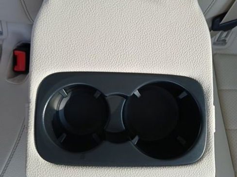 Used 2025 Mercedes-Benz GLE 450e 4MATIC image 16